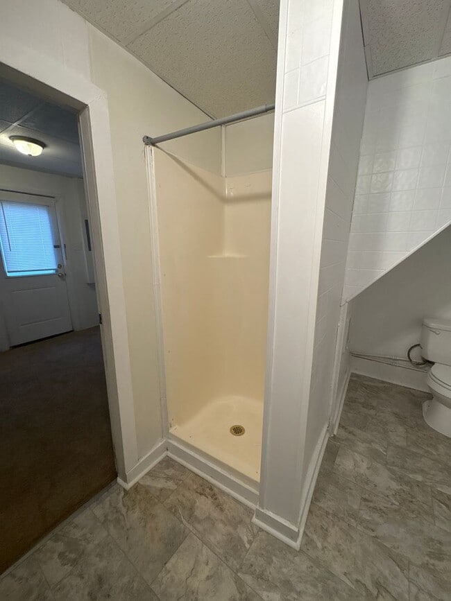 Building Photo - Spacious 2+ Bedroom Apartment-York City SD