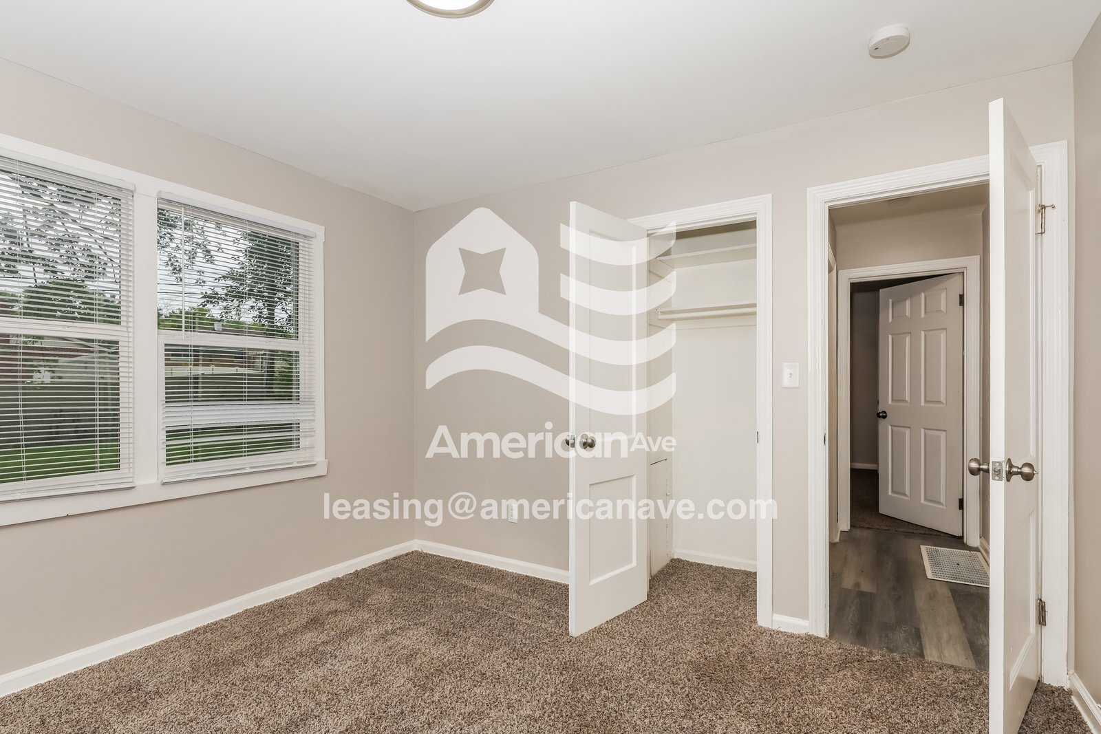 Building Photo - 1543 Vancouver Dr