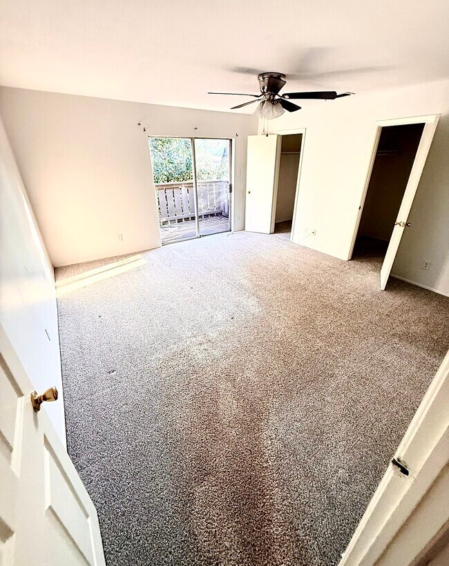 Building Photo - 5005 Georgi Ln