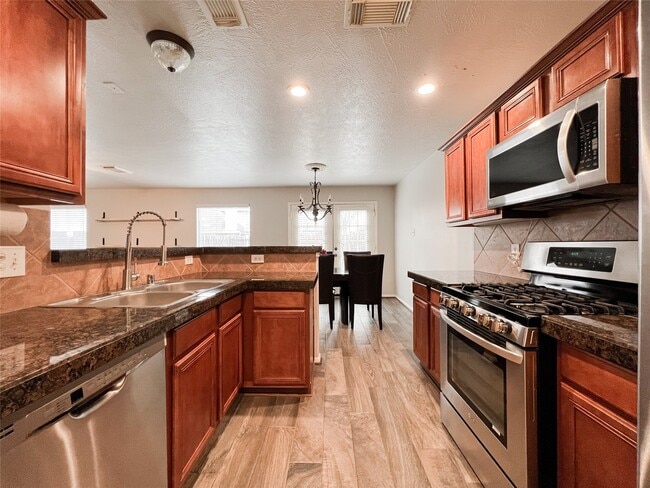 Building Photo - 10838 Waterfern Ct