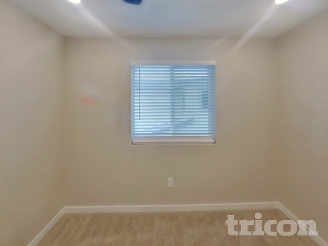 Building Photo - 6726 Palmer Crst St