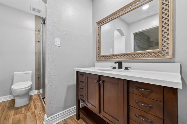 Building Photo - 19818 Packwood Dr