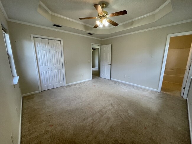 Building Photo - House for Rent