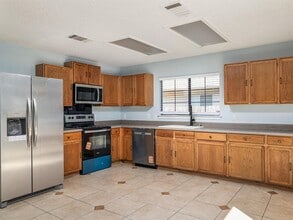 Building Photo - 3401 Settlement Dr