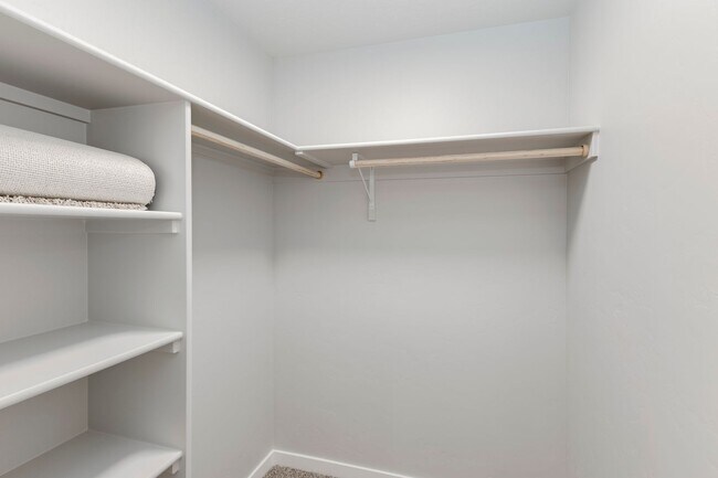 Building Photo - Charming Attached Townhome in Nampa at an Incredible Price!