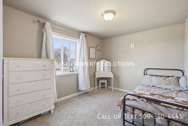 Building Photo - 1111 Hilltop Ave NE