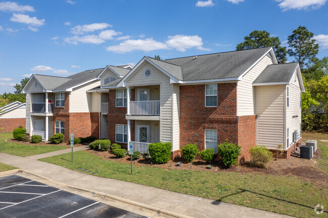 Primary Photo - Southview Green Apartments