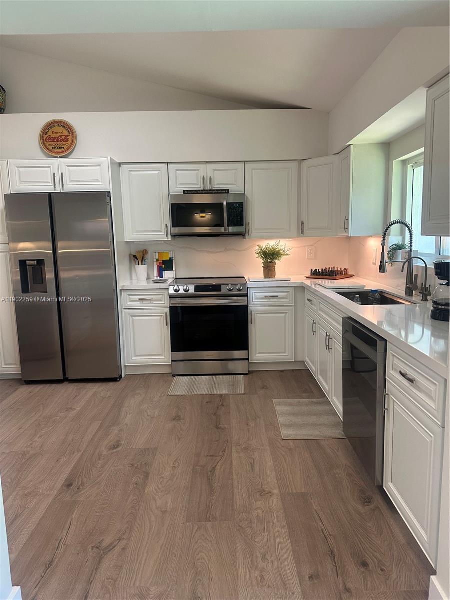 Building Photo - 9257 NW 9th Pl