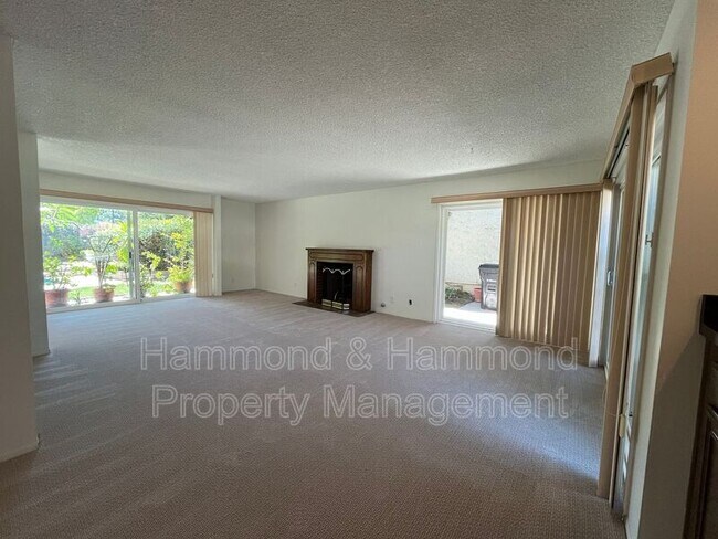 Building Photo - 3804 Mainsail Cir