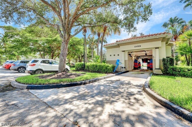 Building Photo - 5299 Hawkesbury Way