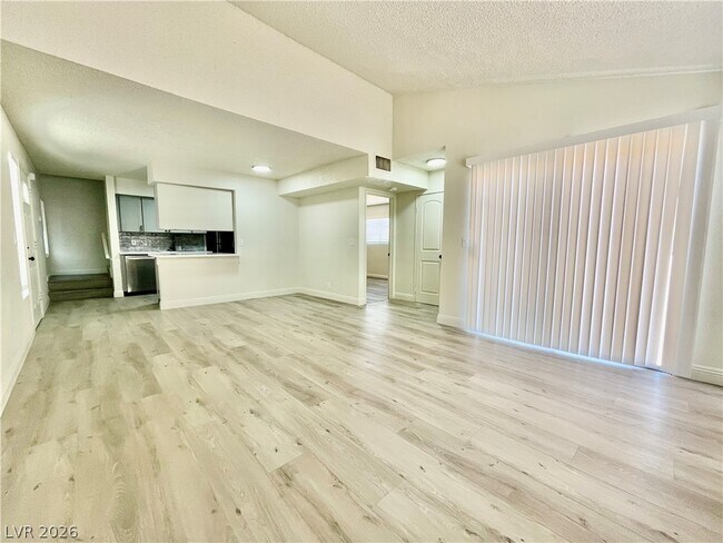 Building Photo - 5187 Greene Ln