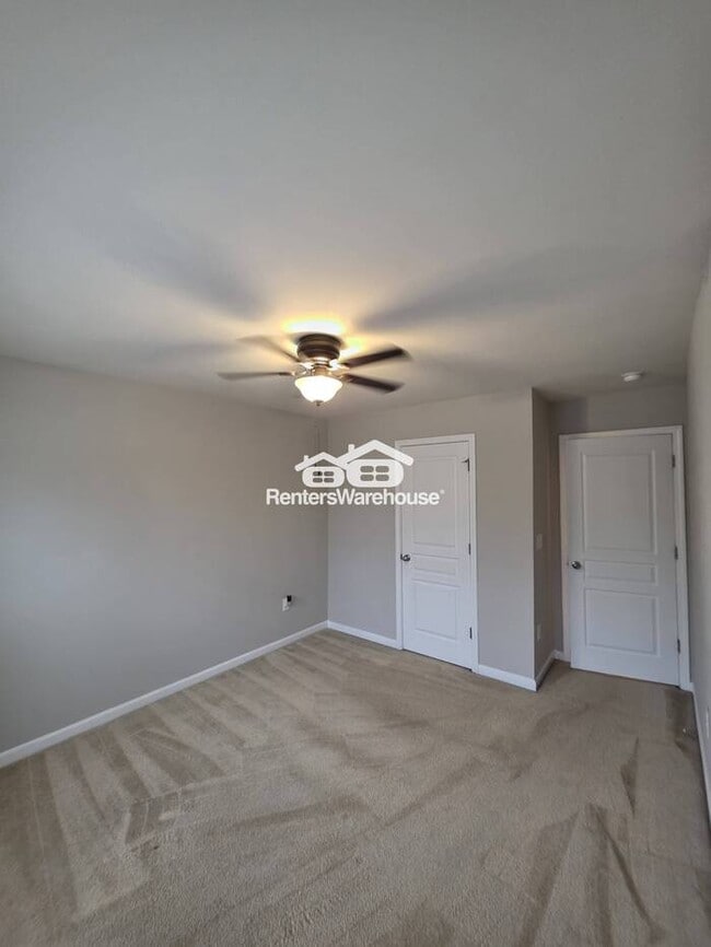 Building Photo - Beautiful 3-bedroom townhome in North Rale...