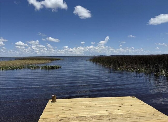 Building Photo - 1617 Birch St