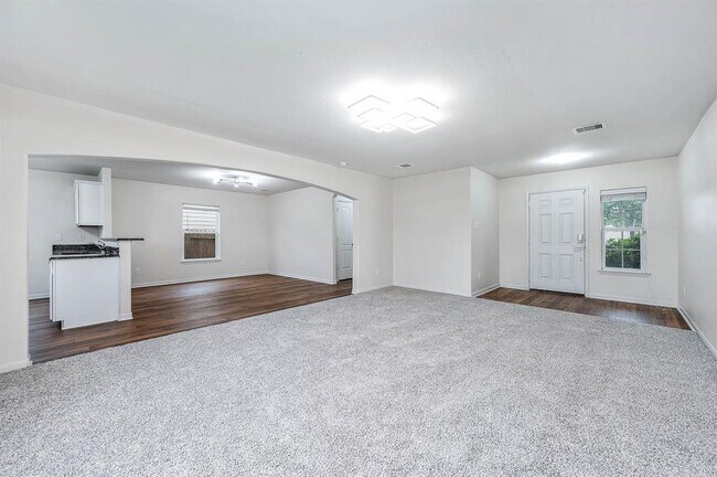 Building Photo - 17327 Osprey Forest Dr