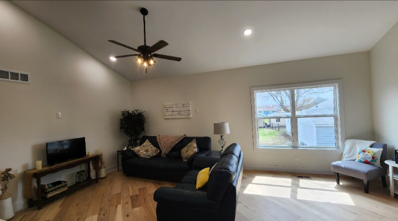 Building Photo - 714 Ringold St