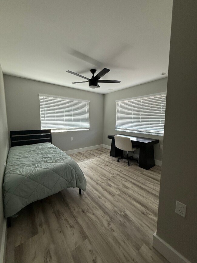 Building Photo - 3 Bedroom Unit in Keaau