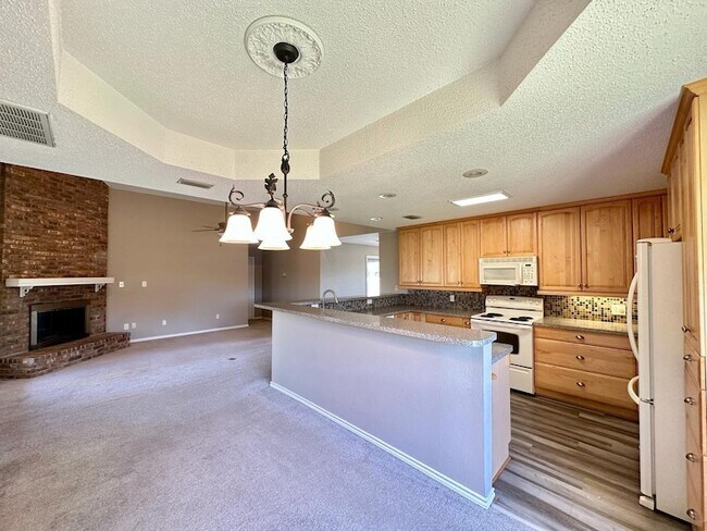 Building Photo - 7217 Montego Dr