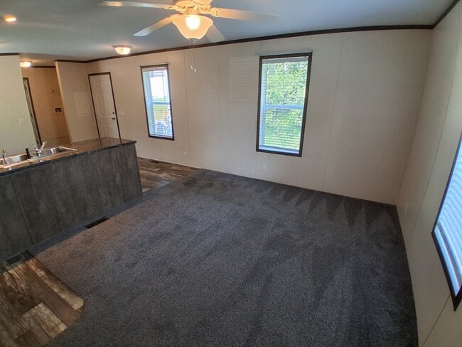 Building Photo - 1301 Avenue A