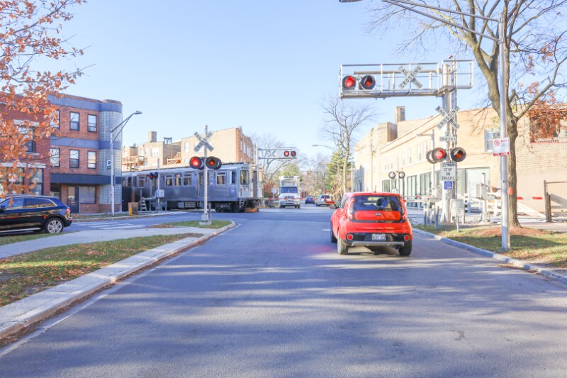 Building Photo - 4647 N Manor Ave