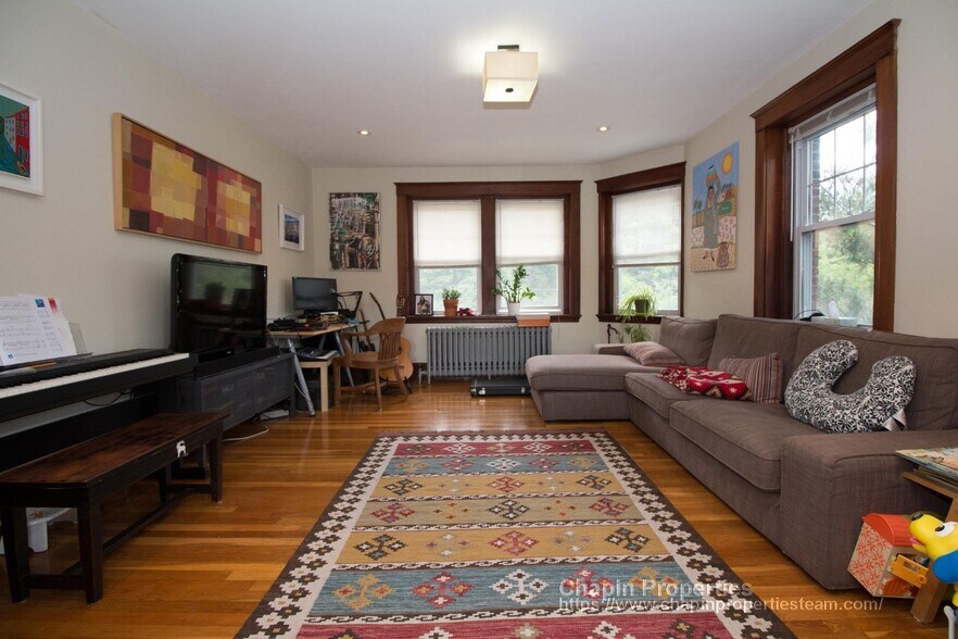 Building Photo - 55 Franklin St