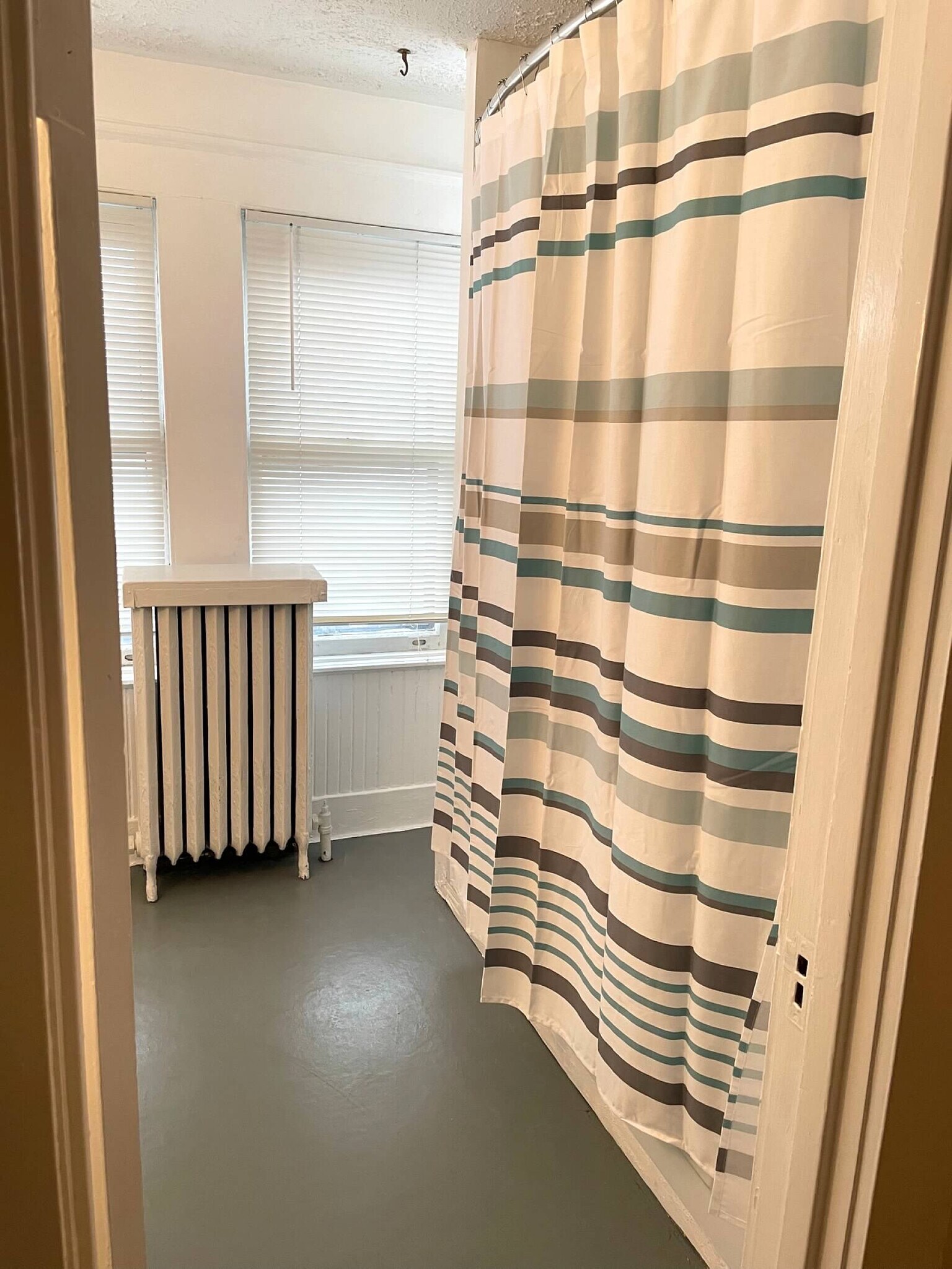 Building Photo - 329 Elmwood Ave