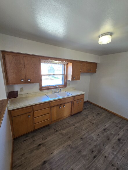 Building Photo - 4354 N 72nd St