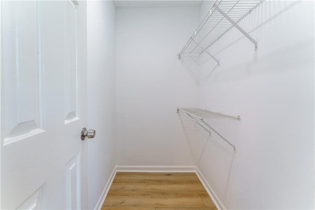 Building Photo - 3272 Pomarine Ln NW
