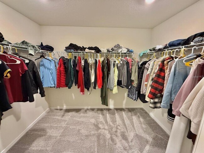 Building Photo - 2023 Alluring Ln