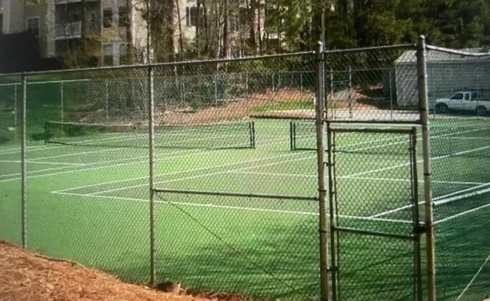 Building Photo - 4110 Sedgewood Dr