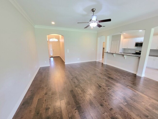 Building Photo - Great home in Legacy!