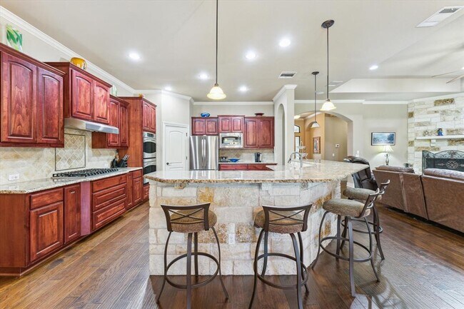 Building Photo - 141 Silverado Dr