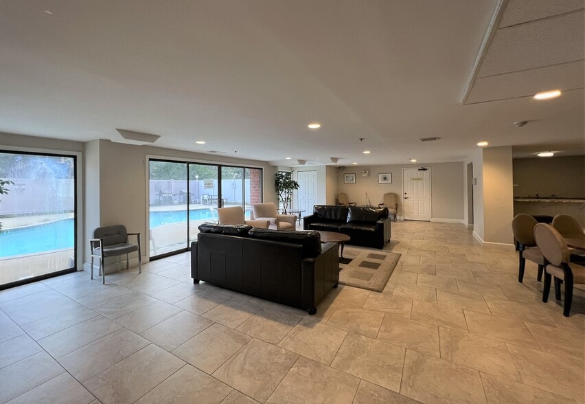 Building Photo - 30 Revere Beach Pky