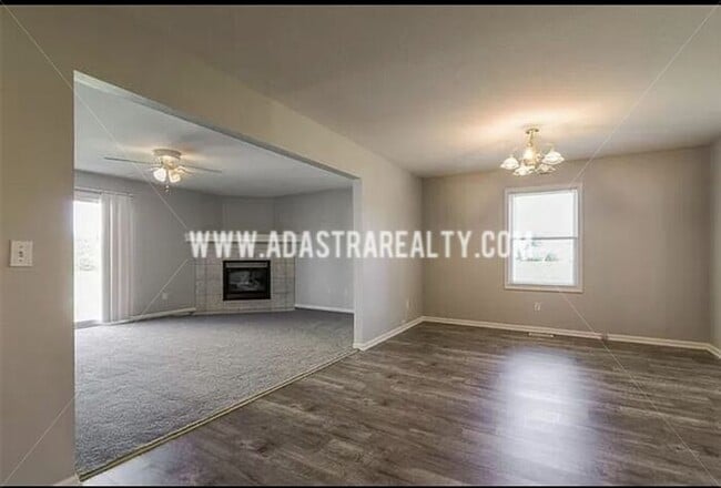 Building Photo - Spacious 3 Bed/2.5 Duplex in Louisburg-Available NOW!!