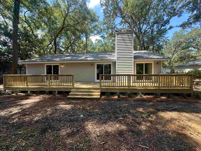 Building Photo - 3016 Giles Pl