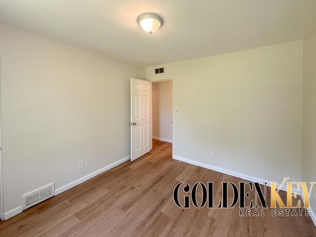 Building Photo - Beautiful 3 bed / 1 bath in Northwest Detr...