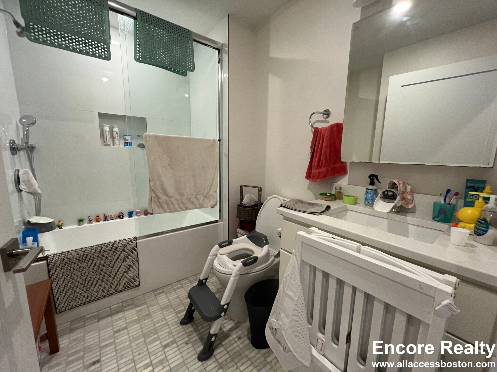 Building Photo - 32 Cummins Hwy