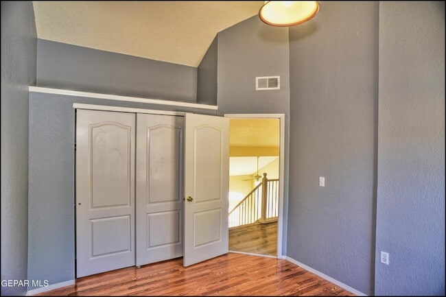 Building Photo - 12107 Valley Quail Dr