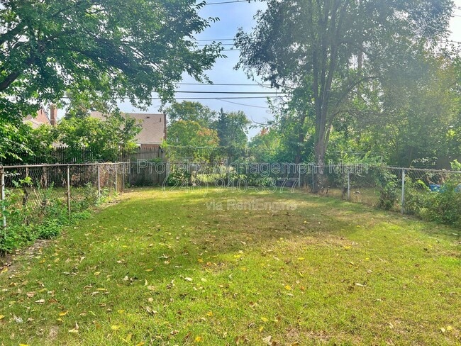 Building Photo - 17322 Greenfield Rd