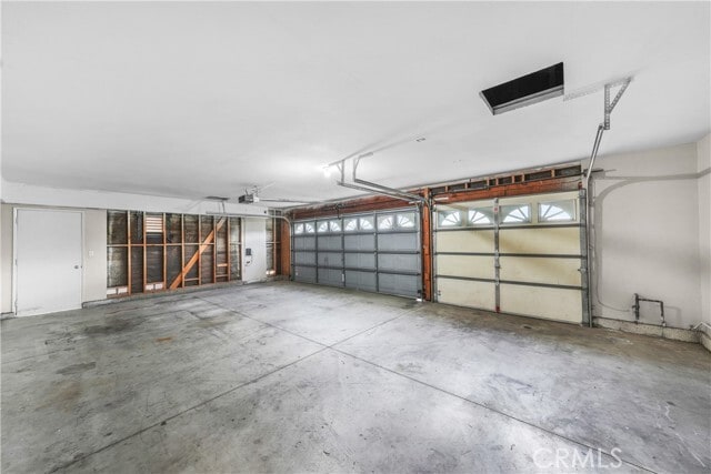 Building Photo - 37299 Jerome Ln