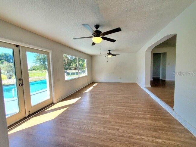 Building Photo - 2451 Aquilos Ct