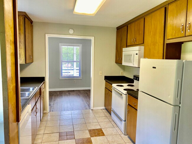 Building Photo - 6316 Walden Ave