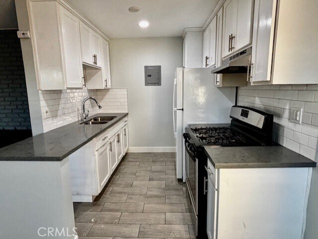 Building Photo - 17092 Emerald Ln