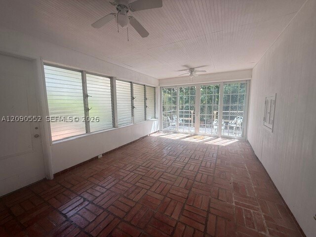 Building Photo - 2805 Segovia St