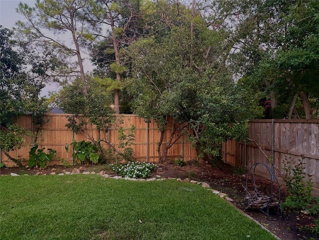Building Photo - 2906 Whitemarsh Cir
