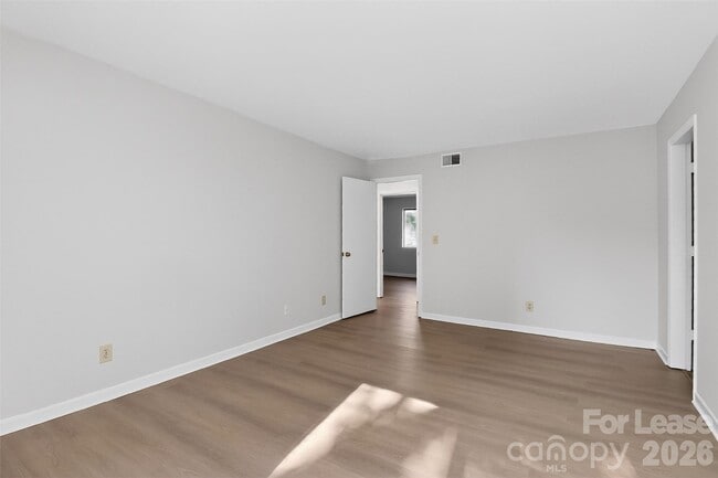 Building Photo - 11029 Harrowfield Rd