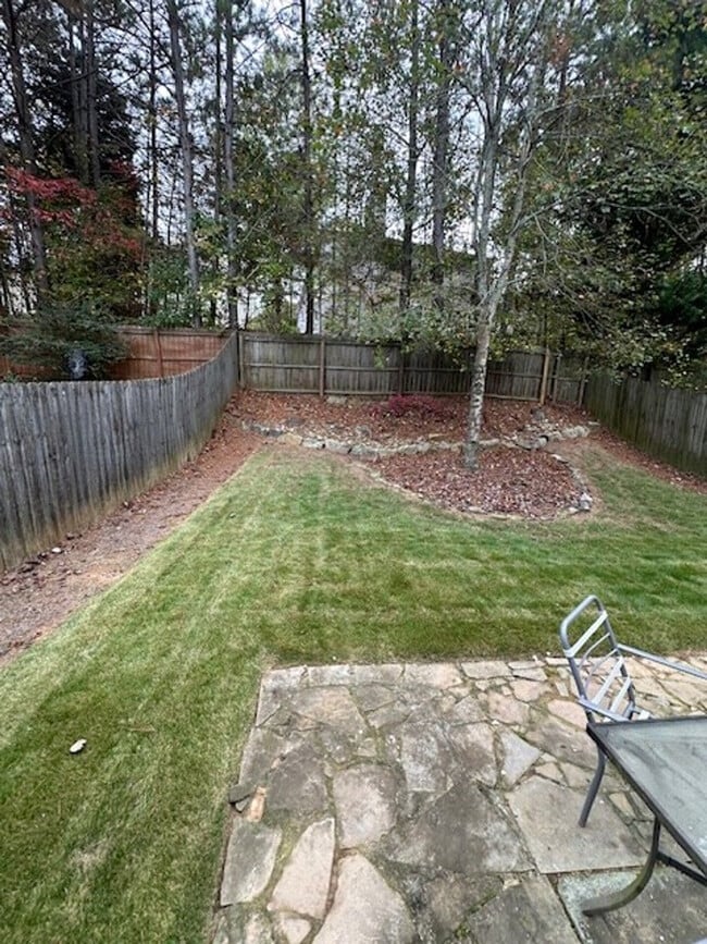 Building Photo - 327 Hidden Creek Ln