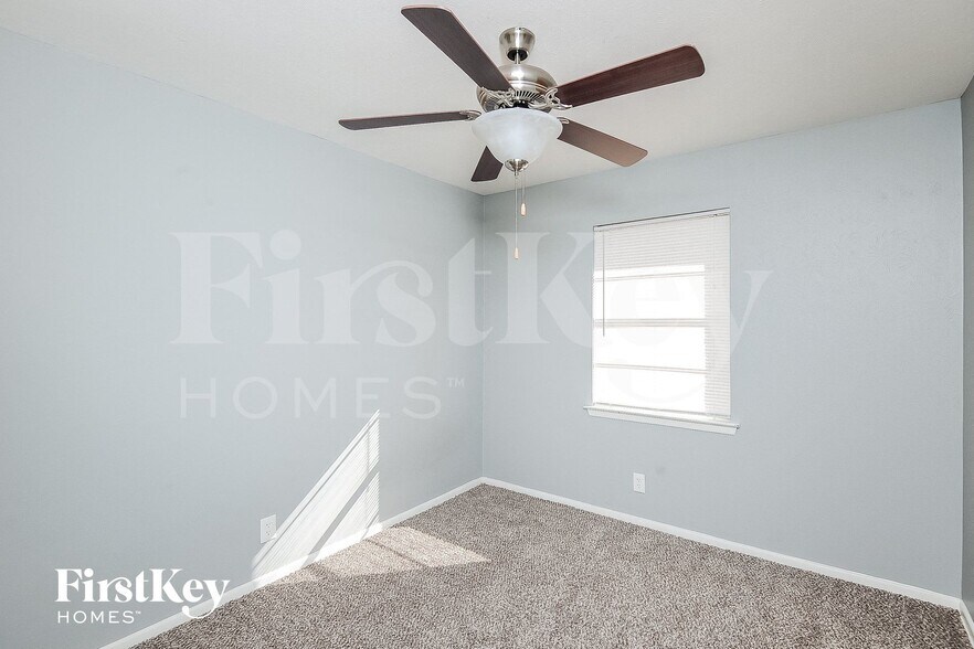 Building Photo - 6709 Alma St