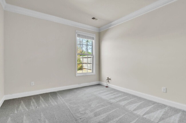 Building Photo - 4BR/3BA Luxury Home with Bonus Room, Screened Porch & Fenced Yard $2,600/mo rent