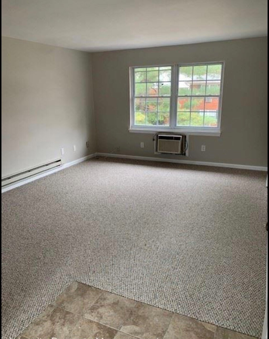 livingroom - 5 Wildwood Dr