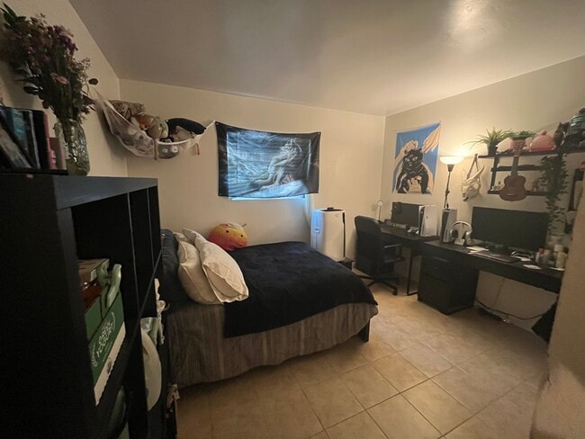 Building Photo - 8695 Belfast Cir